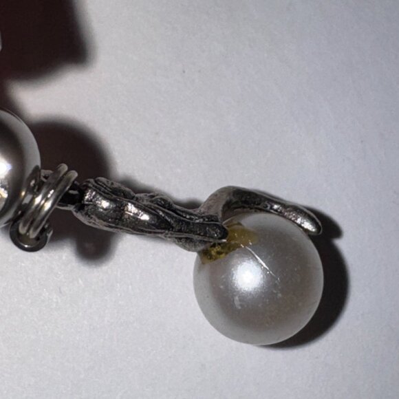 Mermaid on White Pearl Dangle Belly Ring - Picture 11 of 12